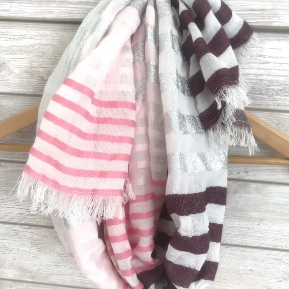 Stripe Scarf - Picture 2 of 3
